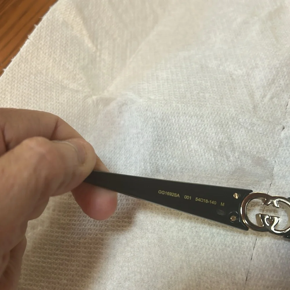 NEW Oversized Gucci Black Sunglasses - Picture 9 of 10